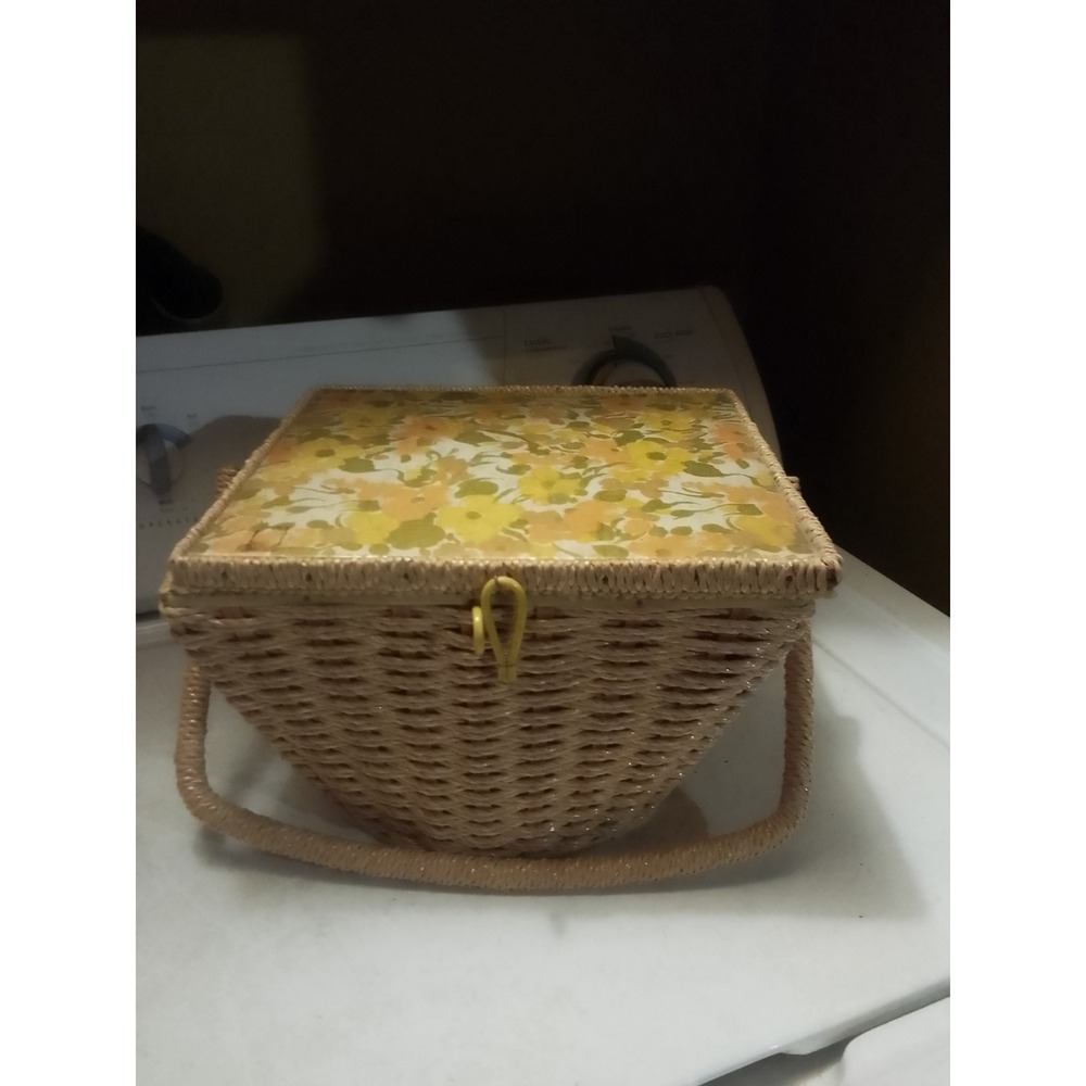Vintage Dritz Wicker‎ Sewing Basket With Yellow Floral Fabric Interior And...